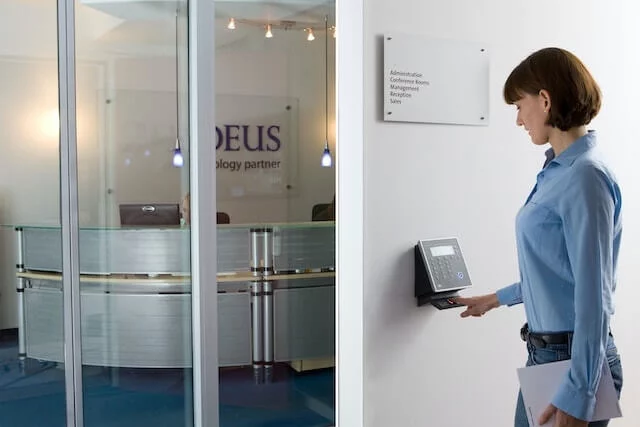 Zeiterfassung mit NFC Tags (1)